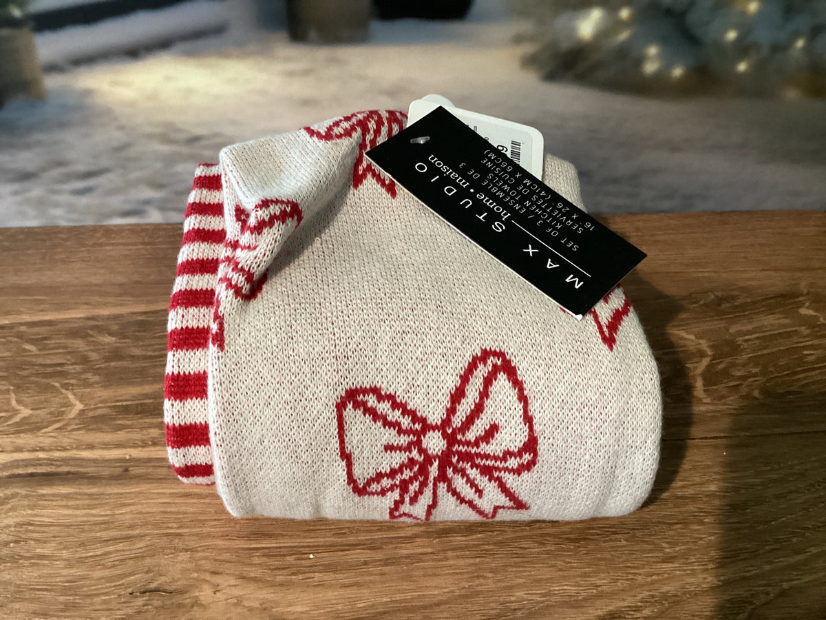 Red Bow Kitchen Towels
