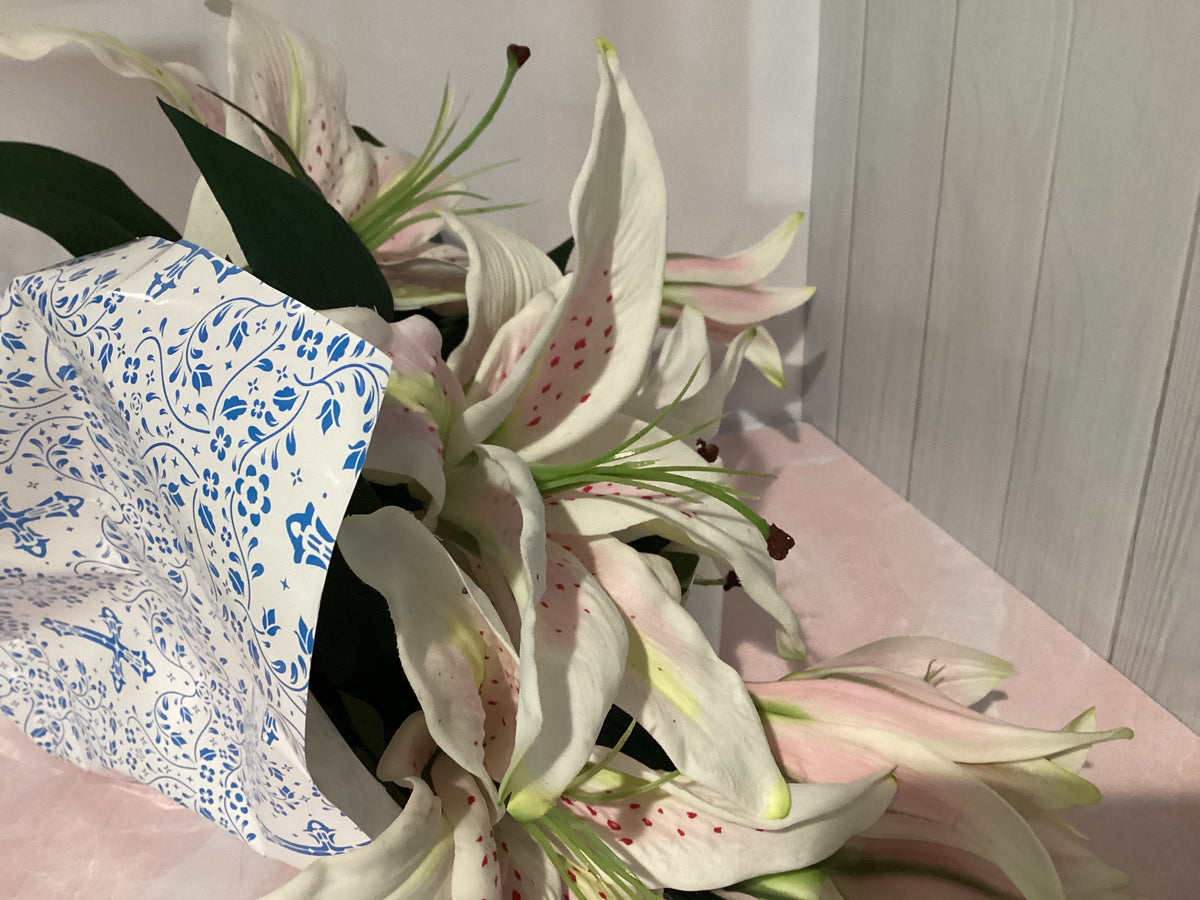 Lilly Bouquet